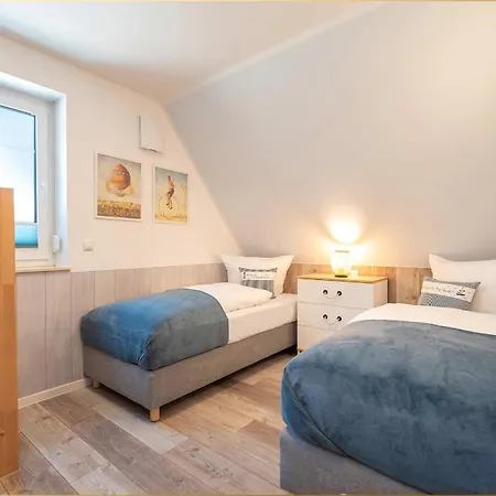 Glueck Unter Reet Tatil Evi *